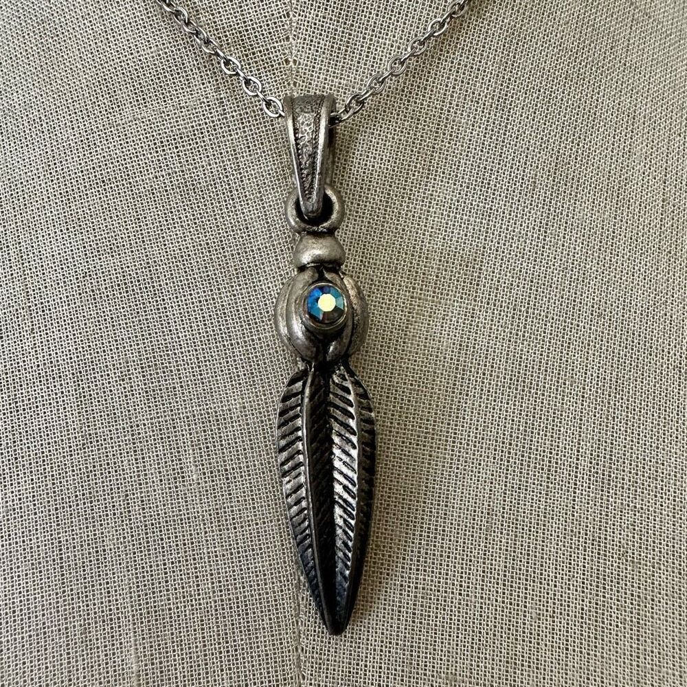 Rustic Silver-Tone Leaf Pendant Necklace